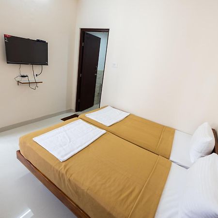 Hotel Viba Residency à Coimbatore Extérieur photo